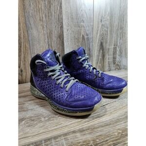Adidas Rose 3 Nightmare Before‎ Christmas Size 6